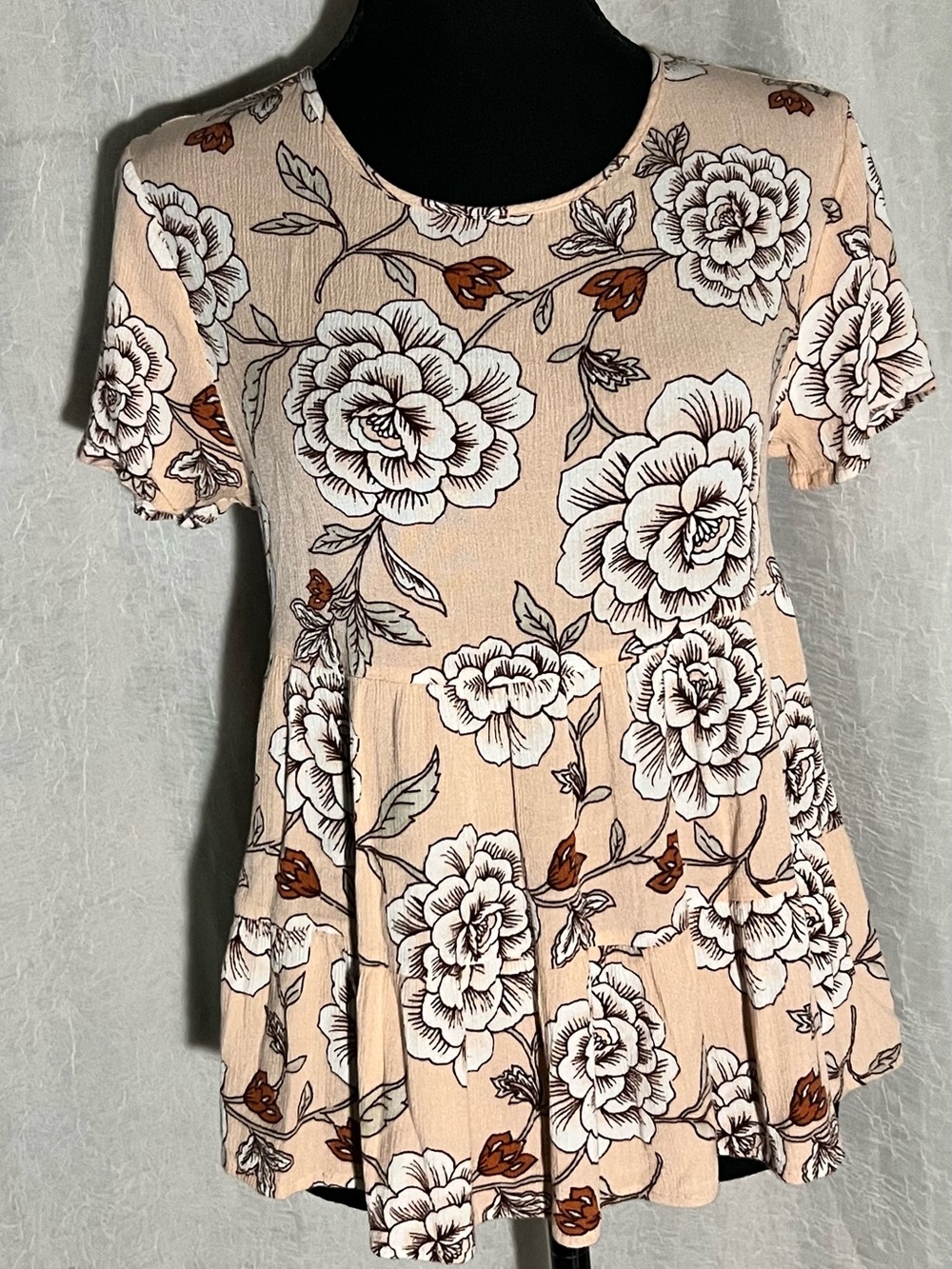 Forever 21 light pink floral top
